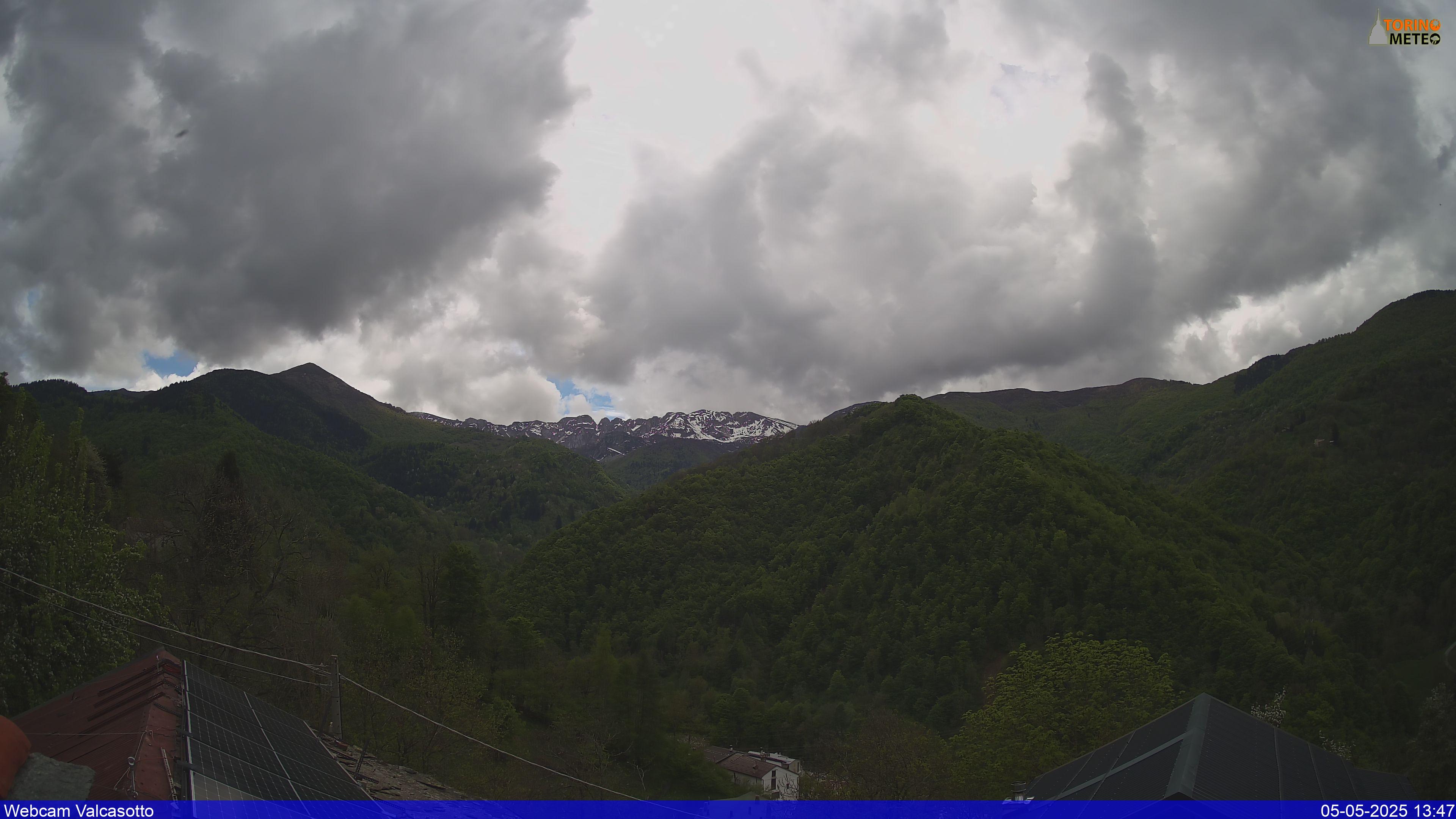 immagine della webcam nei dintorni di San Giacomo di Roburent: webcam Pamparato
